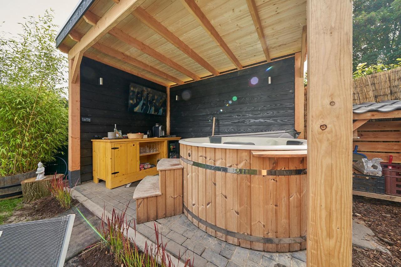 B B Huize Hooijer Bed & Breakfast Beekbergen Exterior photo